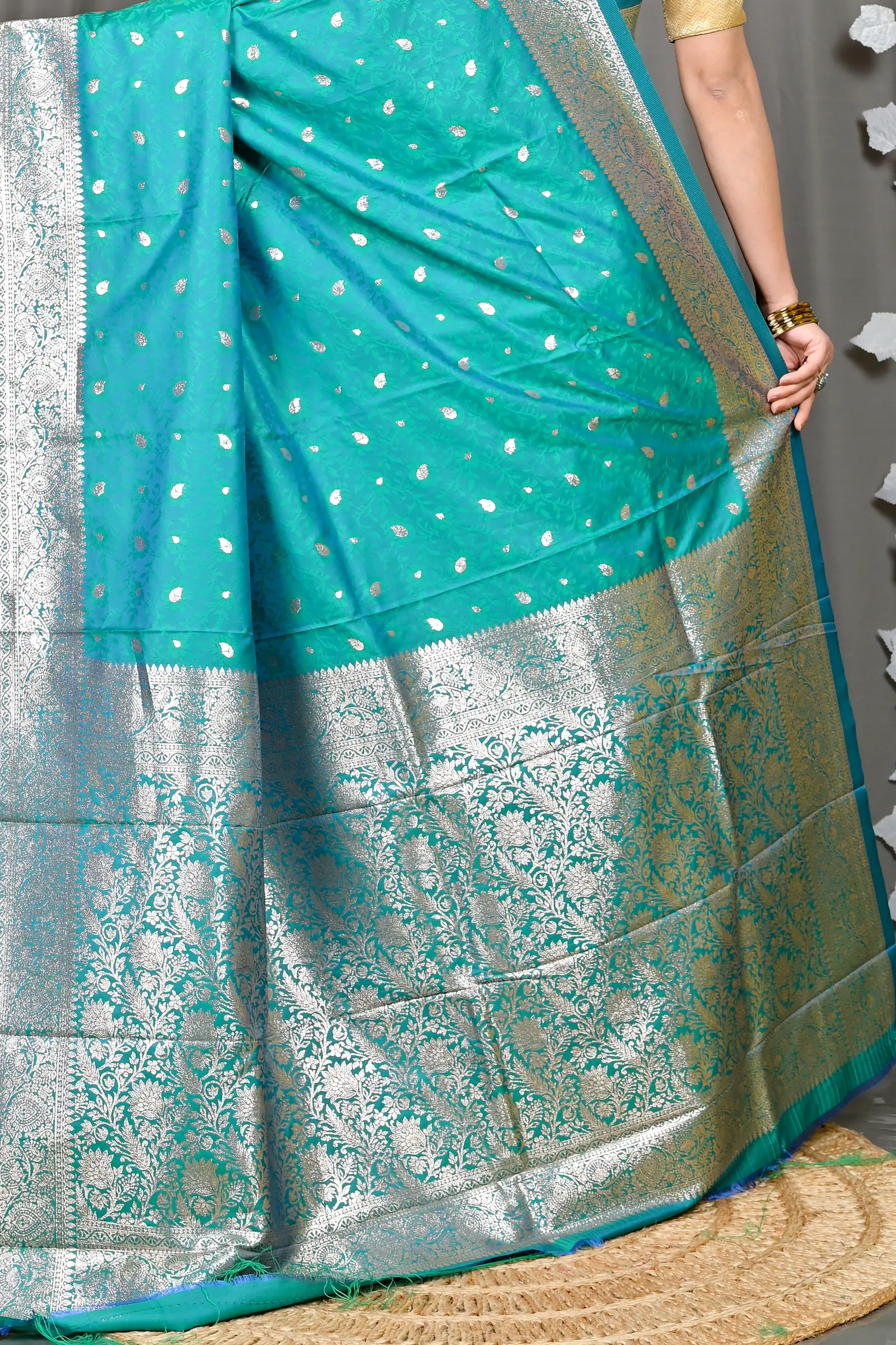 See Green Cotton Silk Parova Tanchui Saree (515)